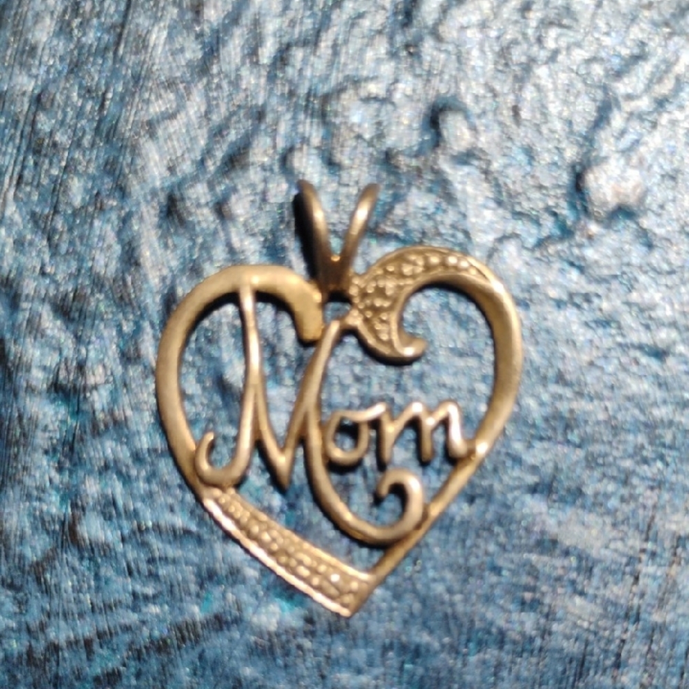 Mom Charm
